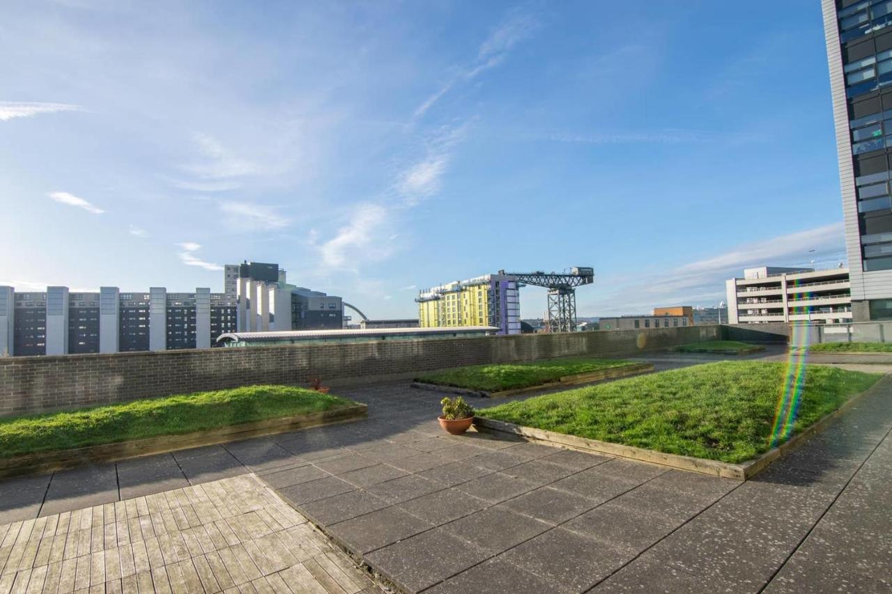 Modern 2 Bed Apartment, Next To Hydro And Secc! غلاسغو المظهر الخارجي الصورة